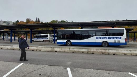 V celé České republice chybí asi 500 profesionálních řidičů autobusů, ilustrační foto