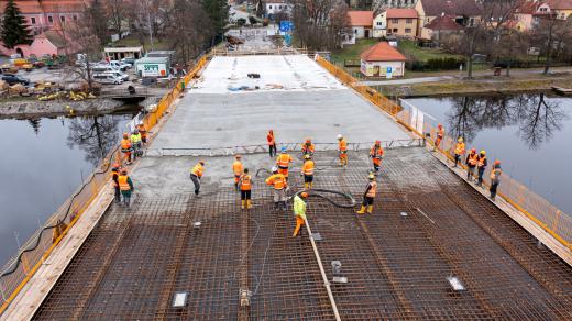 Přestavba silničního mostu v Týně nad Vltavou