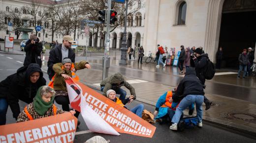 Blokáda hnutí Letzte Generation (Poslední generace) v Mnichově