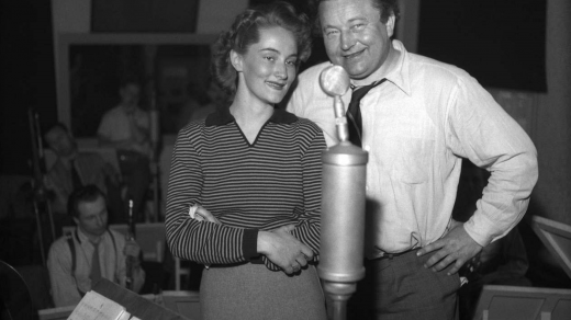 Soňa Červená a Jan Werich, při nahrávání v Gramofonových závodech, 1948