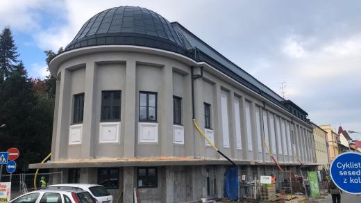 Oprava kina Vesmír v Trutnově se protahuje a prodražuje