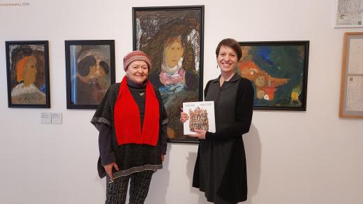 Anežka Šimková a Šárka Belšíková ve výstavě Přístavy neklidu