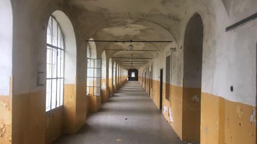Radnice v Jaroměři dál hledá využití pro chátrající objekty bývalé pevnosti v Josefově