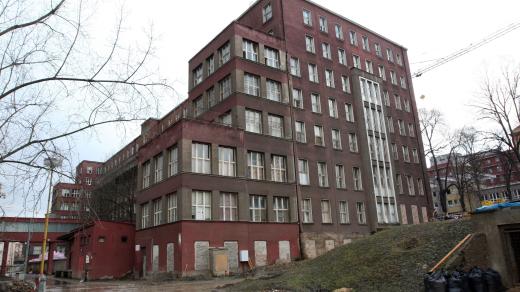 Budovy v areál staré nemocnice na Klíši pocházely také z architektonické kanceláře Franze Josefa Arnolda