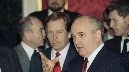 Československý prezident Václav Havel a sovětský prezident Michail Gorbačov