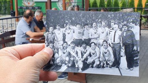 Členové házenkářského týmu, který ovládl v roce 1984 pohár mistrů evropských zemí, se sešli v Třeboni a vzpomínali