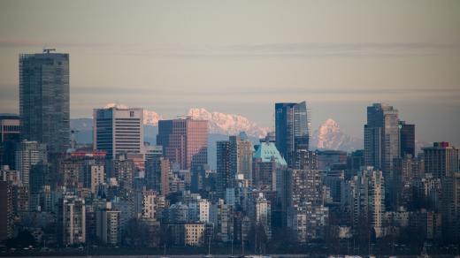 Kanada – moře, mrakodrapy s okny k umytí a hory. To je Vancouver