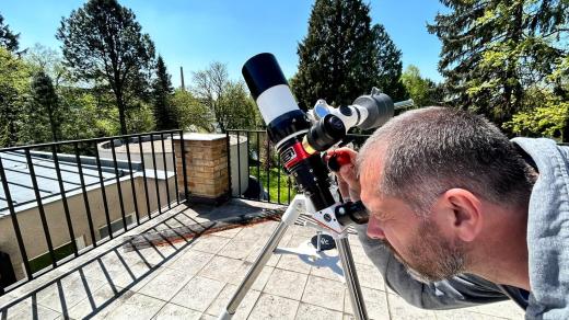 Nový dalekohled na terase českobudějovické hvězdárny