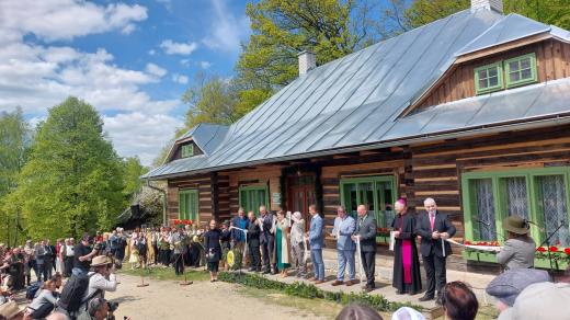 Valašské muzeum v přírodě, Rožnov pod Radhoštěm, Kolibiska, hájovna, slavnostní otevření