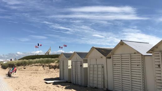 Ouistreham je dnes poklidné přístavní městečko v departmentu Calvados. Má ale za sebou velkou historii