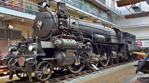 Parní lokomotiva přezdívaná Hrboun