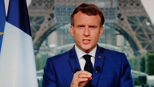 Emmanuel Macron, francouzský prezident při televizním projevu