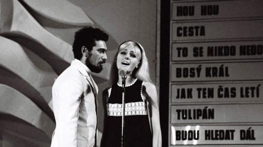 Waldemar Matuška a Helena Vondráčková na snímku z roku 1968