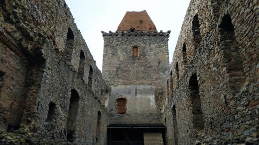 Západní věž hradu Kašperk