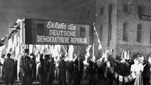 Oslavy založení Německé demokratické republiky 11. října 1949 v Berlíně