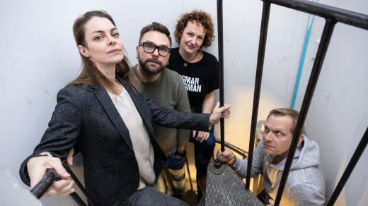 Eva Leimbergerová, Zbigniew Kalina, Tereza Nekudová a Ondřej Volejník hrají bytové divadlo