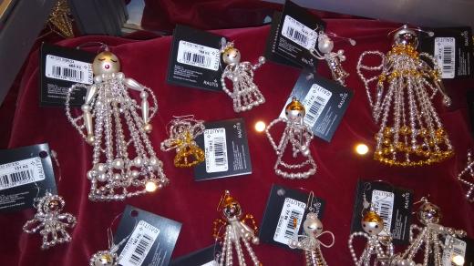 Muzeum v Lounech vystavilo perličkové vánoční ozdoby z Poniklé