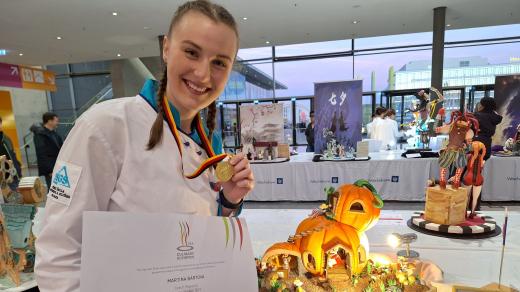 Budoucí cukrářky novopacké střední školy gastronomie a služeb uspěly na gastronomické olympiádě