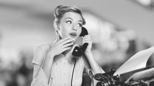 V minulosti měly telefony sluchátka na šňůře