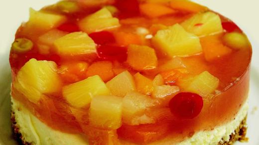 Ovocný dort s ananasem z plechovky