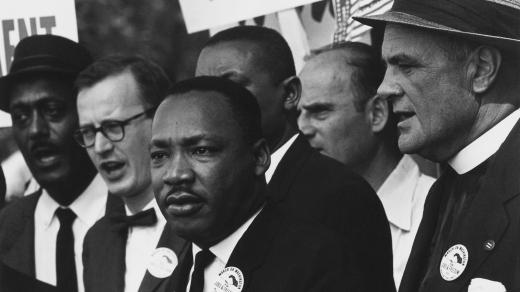 M. L. King bÿhem pochodu za pr†ci a svobodu, na kterÇm zaznÿl proslov M†m sen, rok 1963.jpg