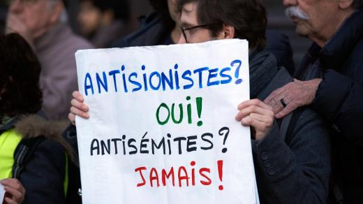 Žluté vesty a antisemitismus ve Francii