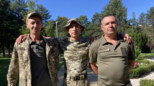 Jurij Ličenko (vlevo) se s ostatními veterány seznámil až v Darkově