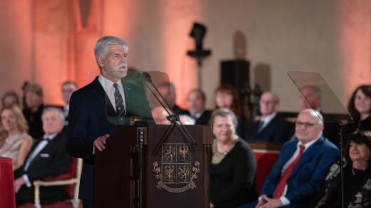 K pozitivnímu pohledu do budoucnosti nepřispívá válka, kterou proti Ukrajině vede Rusko, ani islamistický teror, na který musí reagovat Izrael, pronesl Petr Pavel