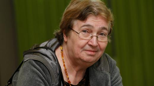 Česká publicistka, překladatelka z angličtiny a polštiny a bývalá disidentka Petruška Šustrová