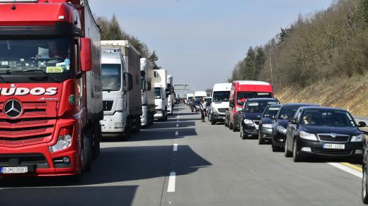 Zablokovaná dálnici ve směru na Prahu (ilustrační snímek)