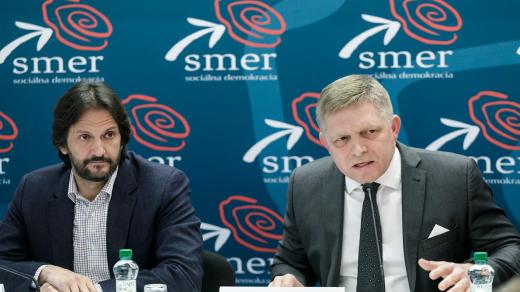 Bývalý ministr vnitra Robert Kaliňák (vlevo) a expremiér Robert Fico