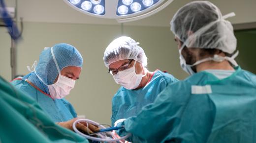 operace, nemocnice Bulovka, ilustrační foto