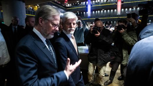 Petr Fiala přijel za Petrem Pavlem do štábu