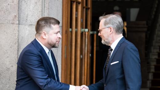 Guvernér České národní banky Aleš Michl a premiér Petr Fiala