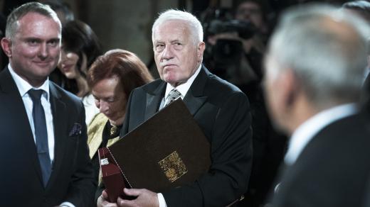 Bývalý prezident Václav Klaus si převzal Řád bílého lva