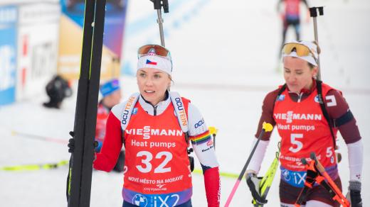 Tereza Voborníková si ve stíhacím závodě polepšila na třinácté místo